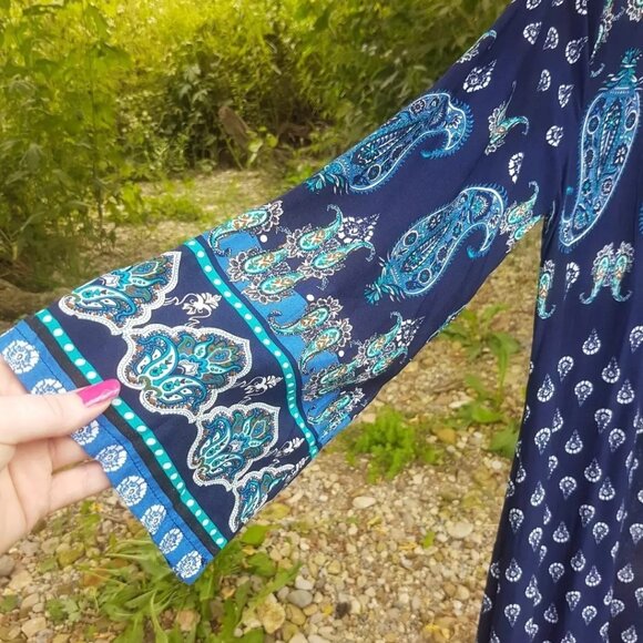 Absolutely stunning duster kimono in a striking paisley, Indian inspired print!! - Picture 12 of 16